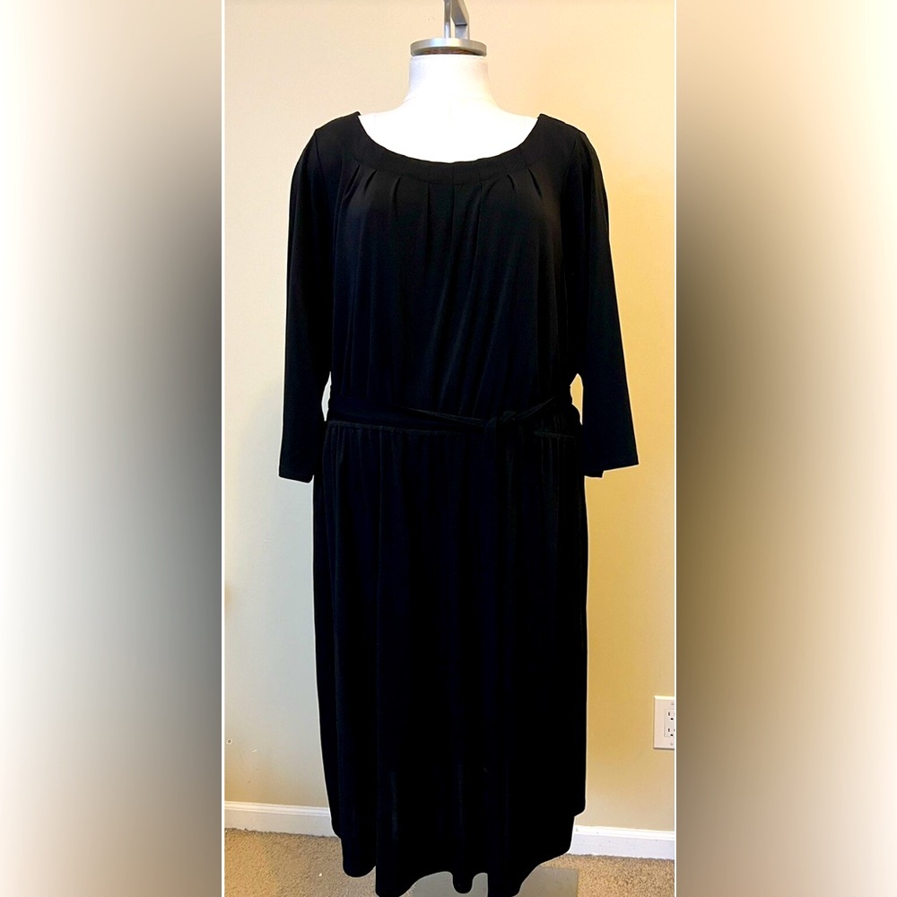 Lands’ End Black Pleated Stretch Midi Dress 2X Scoop Neck 3/4 Sleeve